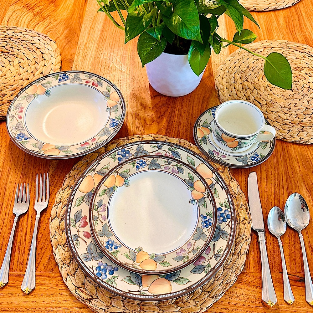 MIKASA Garden SET Harvest plates-14, coffee cup-6, soup-11, salad-8, bread-8